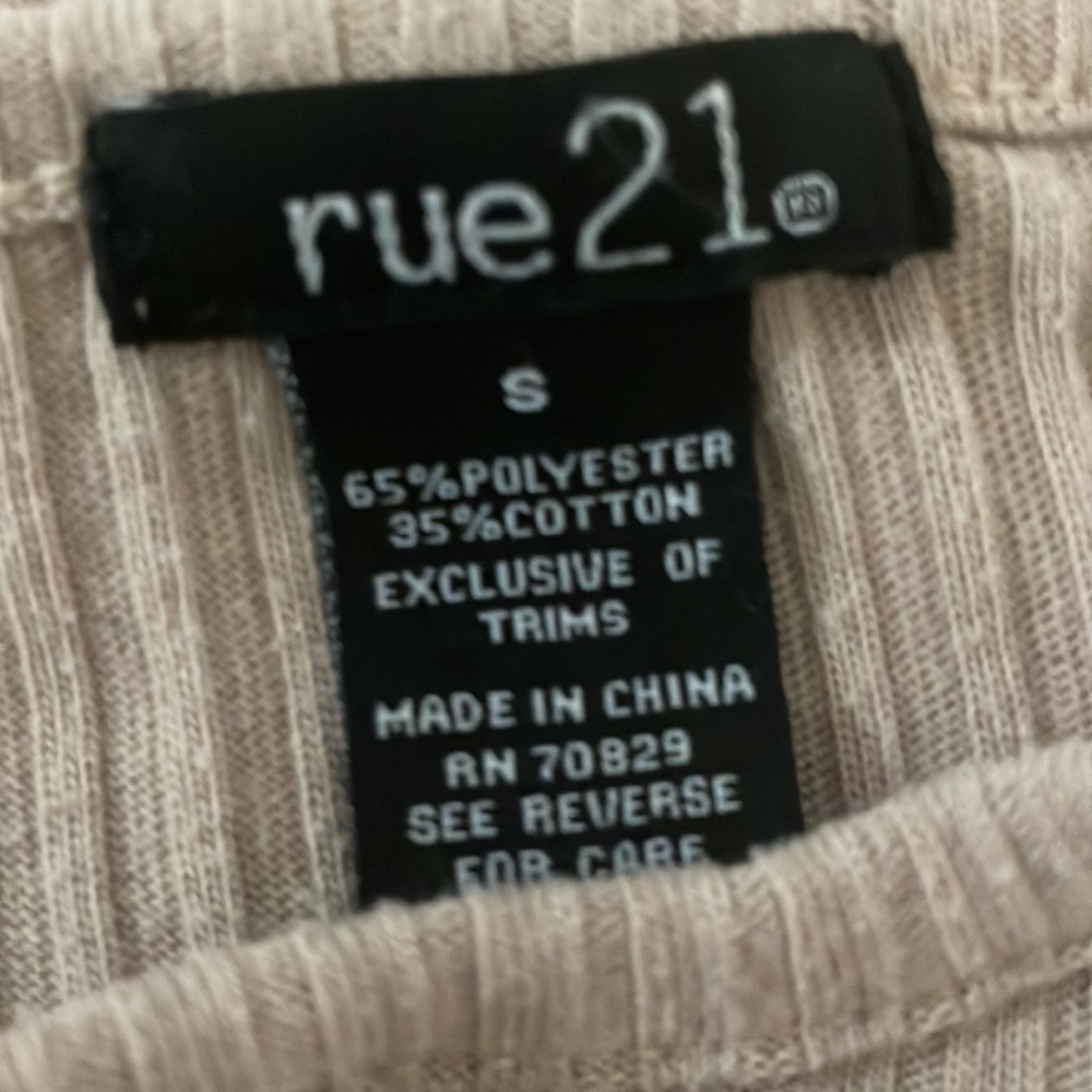Tan Ribbed Tank by Rue21 in‎ Size Small - Picture 8 of 9